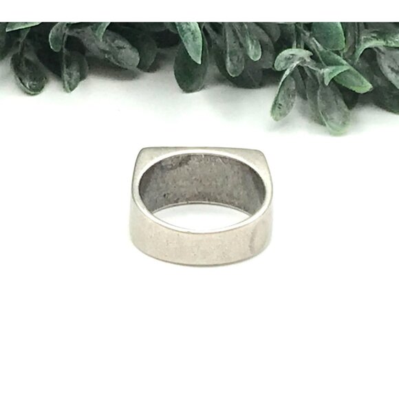 Silver tone Geometric Ring With Abstract Engraved Design size 10.5 by ZARA - Picture 4 of 6